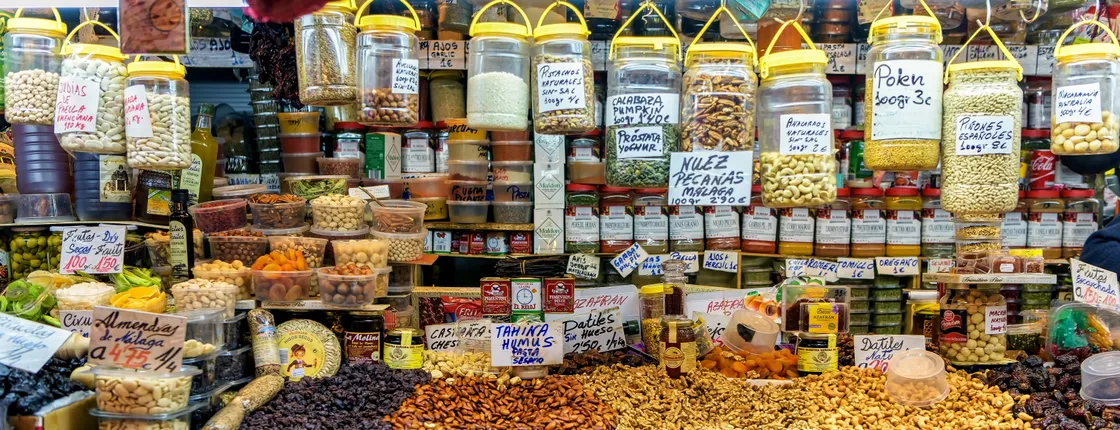 Malaga Market Tapas & Drinks Tour with a Local