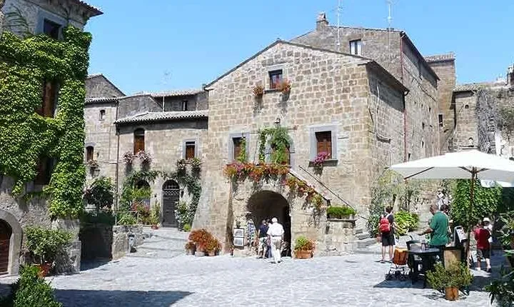 Orvieto and Civita di Bagnoregio Day Tour from Civitavecchia Port