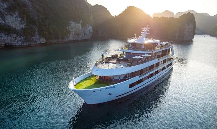 2-Day Tour on Lan Ha Bay & Halong Bay -Stellar Of The Seas Cruise