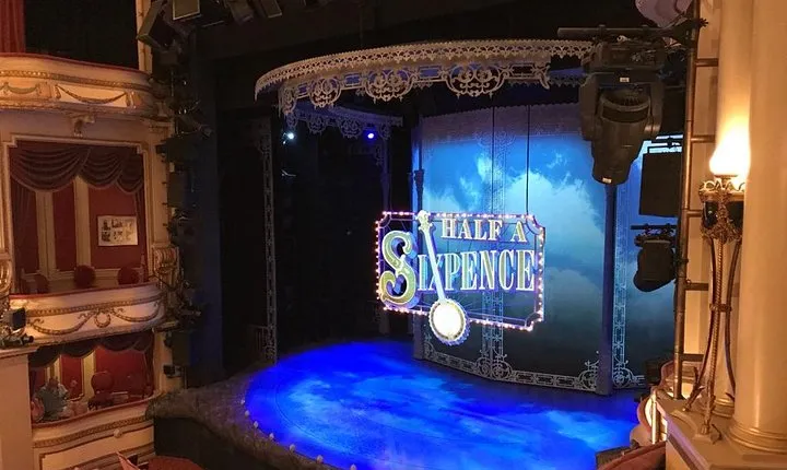 8 Day Music Theatre and Movies English Course in London