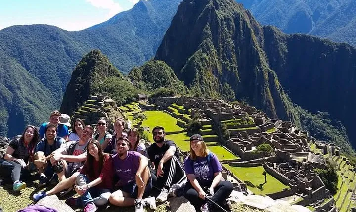 Sacred Valley and Machu Picchu 2-Day Tour