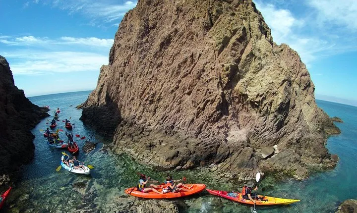 Cabo de Gata Active. Guided kayak and snorkel route through coves of the Natural Park