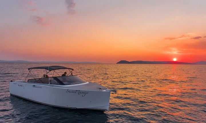 Small group Powerboat sunset cruise
