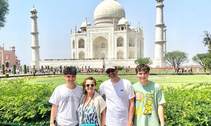Taj Mahal Tour From Delhi with Lunch-skip the line-All Inclusive