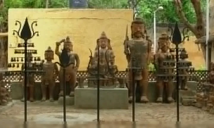 Tribal Art & Crafts Tour in Delhi