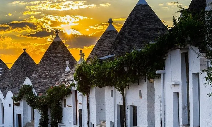 Naples - Matera - Alberobello - Naples