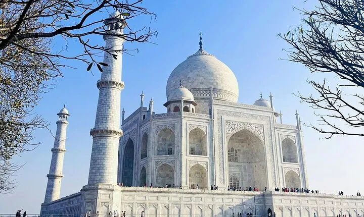 Private 2-Day Tour to The Taj Mahal and Agra with Both Side Commercial Flights