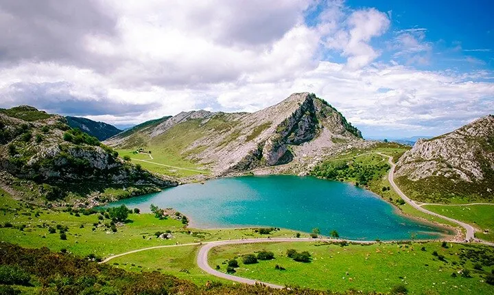 Covadonga Lakes, Sanctuary and Cangas de Onís from Santander