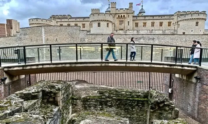 Londinium's Footprint: Explore London's Roman wall on a self-guided audio tour