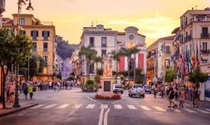 From Naples station to Sorrento with a 2 hours stop in Pompeii
