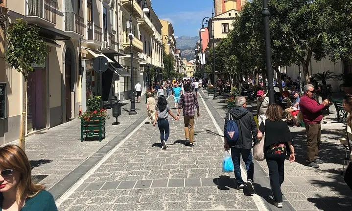 Secrets Walks of Sorrento with Locals