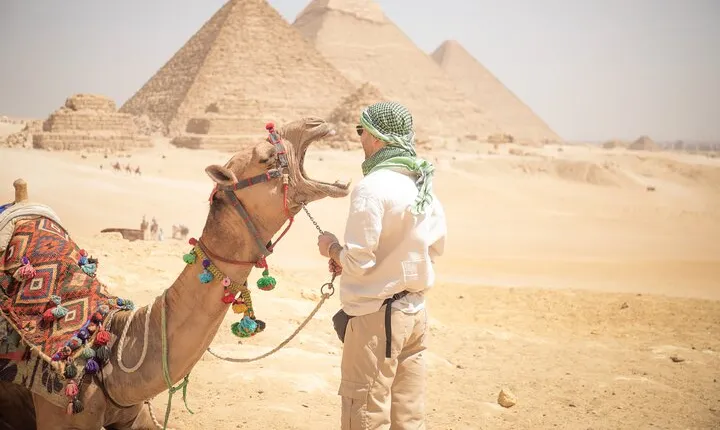 Private Half Day Tours to Giza Pyramids and Sphinx & Camel Ride