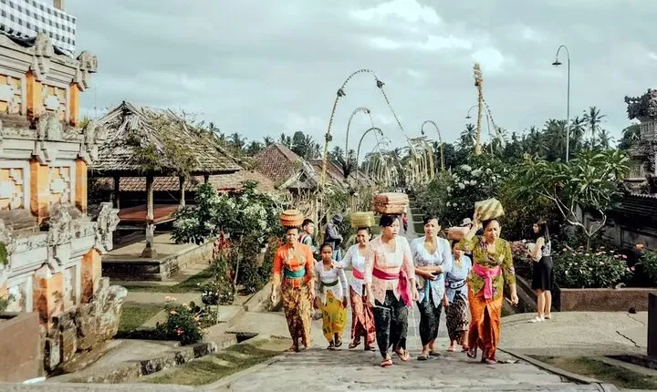 The Mother Temple and Balinese Villages Private Tour