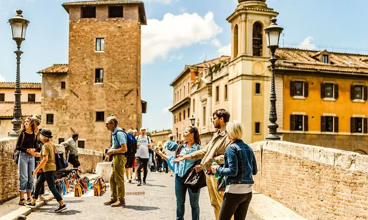Private Tour Guide Rome with a Local: Kickstart your Trip, 100% Personalized