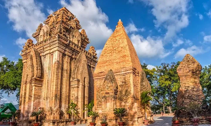 Private Nha Trang Half Day City Tour