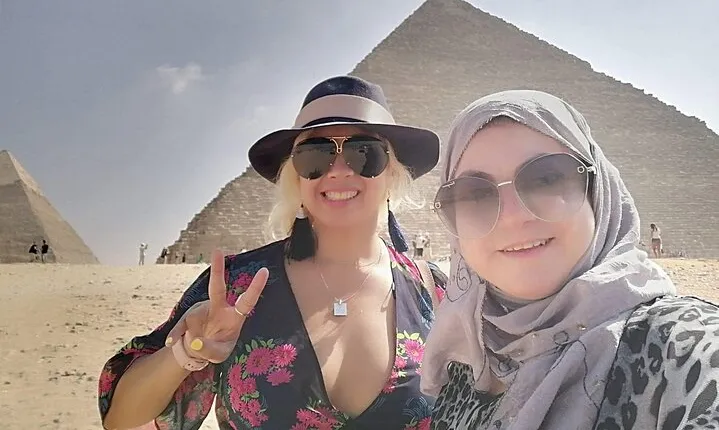 Private Full-Day Tour Giza Pyramids, Museum, hanging church & Nile Felucca Boat