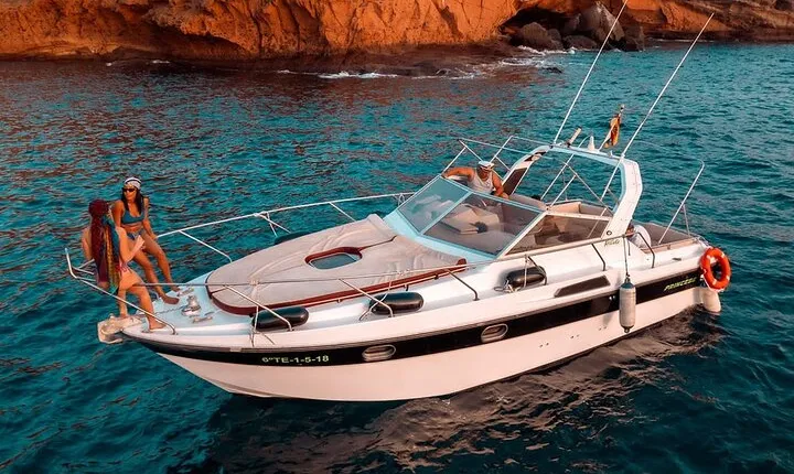 3 Hour Shared Motor Yacht Boat Trip & Snorkeling With Small Group