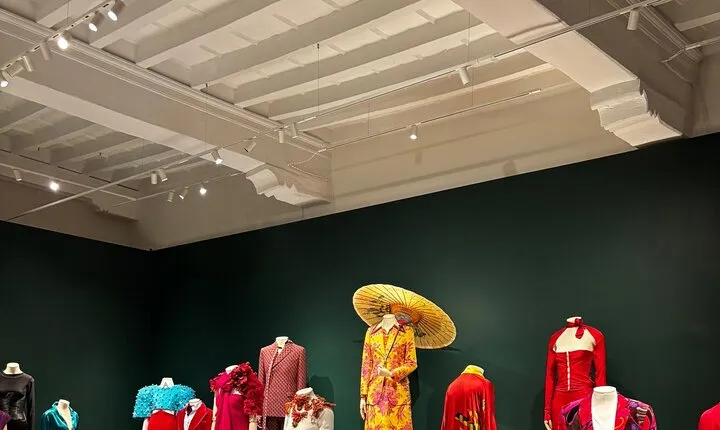 Florence: Moda & Fashion Private Tour with Local Fashionist