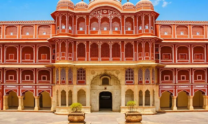 Golden Triangle 2-Day Tour: Delhi, Agra, Jaipur by Train