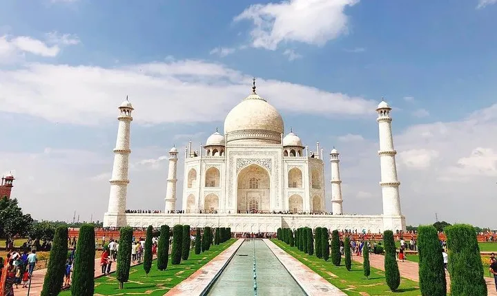 2 Days Delhi & Agra Tour with Taj Mahal Sunrise