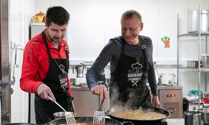 Paella & Sangria Cooking Class in Alicante with Market Visit