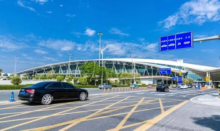 Private Guangzhou City Center Transfer to Baiyun International Airport