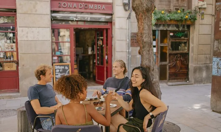 Private Barcelona Highlights: Gothic Quarter with a Local Guide