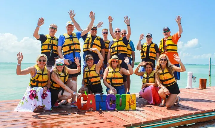 Jungle Tour In Cancun, drive a speedboat through the lagoon with your companion