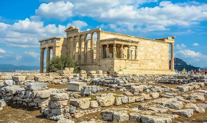 Highlights of Athens including the Acropolis and a wonderful local lunch.