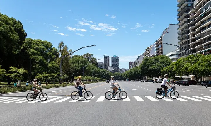 Small Group Palermo & Recoleta Bike Tour
