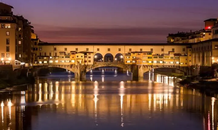 Electric Bike Night Tour of Florence with amazing view from Michelangelo Square