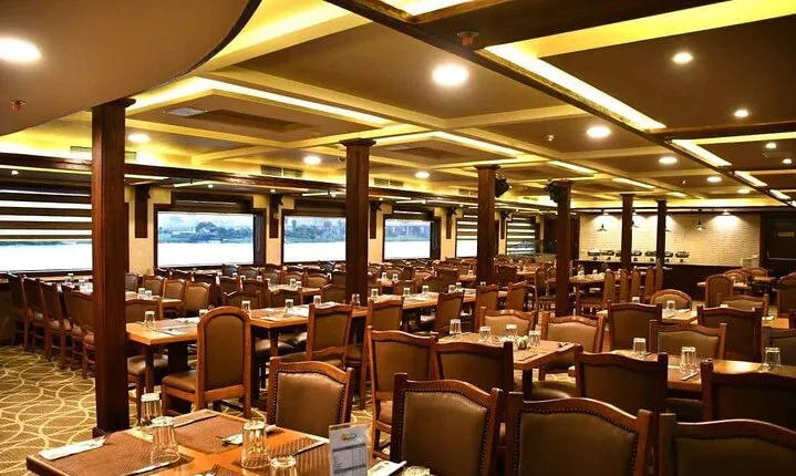 Cairo Luxury Nile Dinner Cruise and Show
