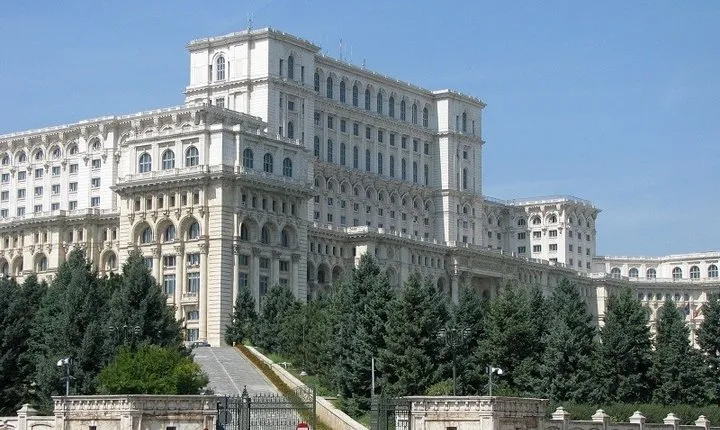 Bucharest City Tour 4 hours - Private Tour - Free Pick up and Drop off 