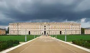 Tour guidato Reggia di Caserta + Shopping Time