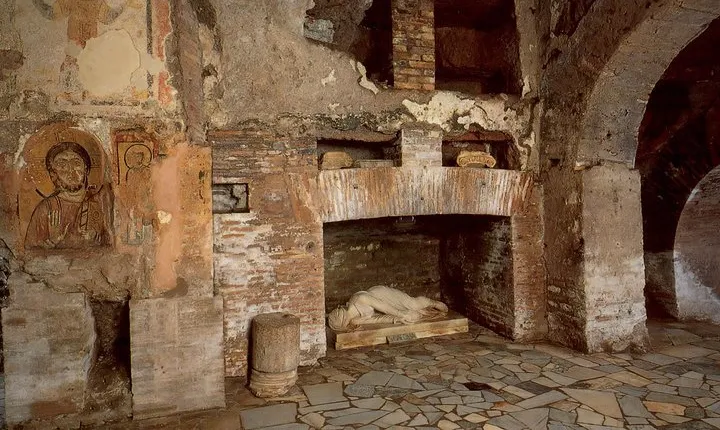 Guided Tour of the Catacombs from the Colosseum