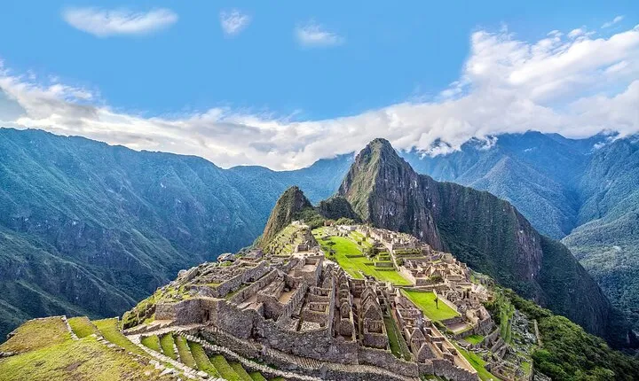 4 day tours || Mountain of Colors || City Tour and Machu Picchu