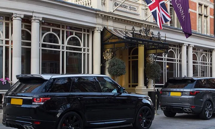 Private Chauffeured Range Rover Tour of Windsor from London