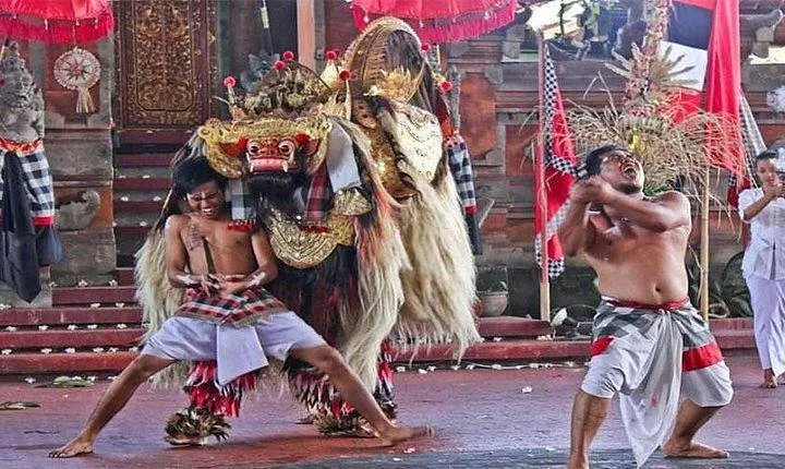 Barong Kris Dance and Blue Lagoon Beach Snorkeling with transport