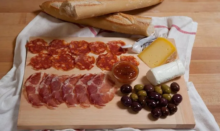 Deluxe Picnic for 2 (Grab and Go)