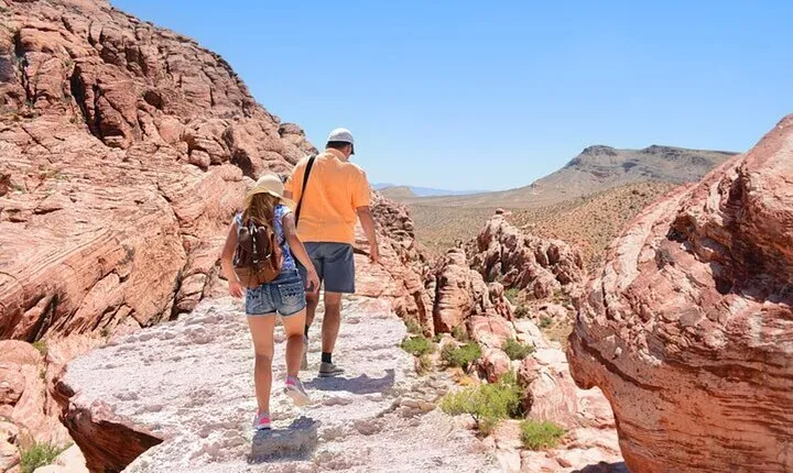 Luxury Car Tour to Las Vegas Attractions