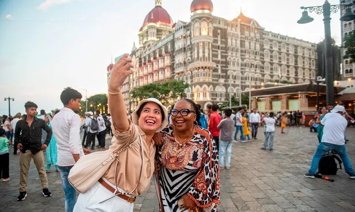 Private Sightseeing Tour of Mumbai's Iconic Sights