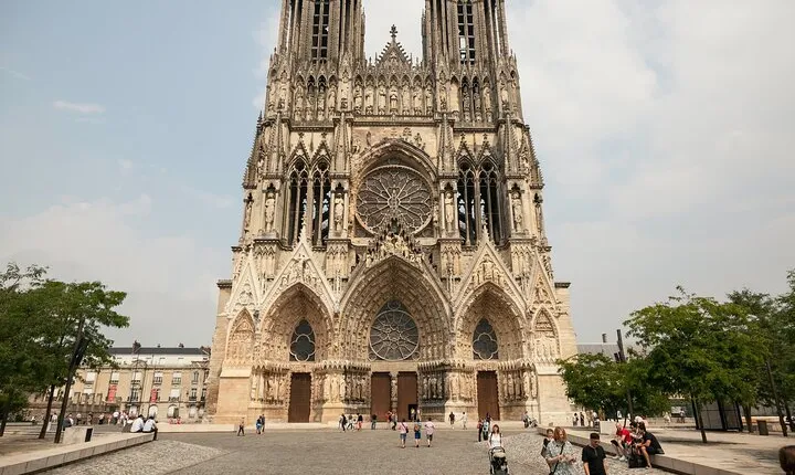 Reims Private Walking Tour With A Professional Guide