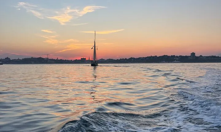 Sunset & Scenic Private Boat Tour of Portland & Casco Bay