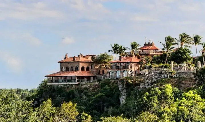 Altos de Chavón Day Tour from La Romana