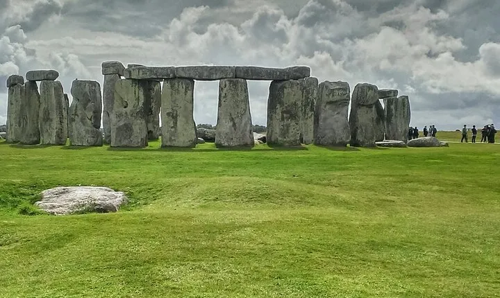 Stonehenge Pre Cruise Private Tour from London to Southampton