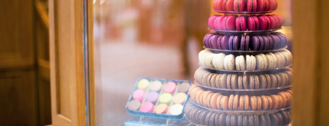 Gourmet tour in the Eiffel Tower chic neighborhood