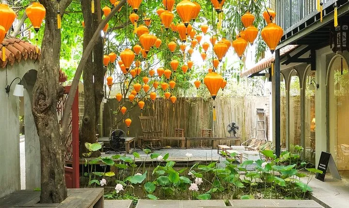 [Free E-sim] Half day Instagram Cafe Tour in Ho Chi Minh