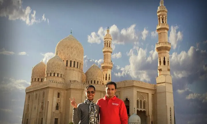 From Cairo: Alexandria Catacomb, Lighthouse, Citadel Trip & Lunch