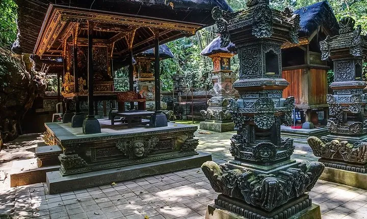 Ubud Sacred Monkey Forest & Art Village Tour