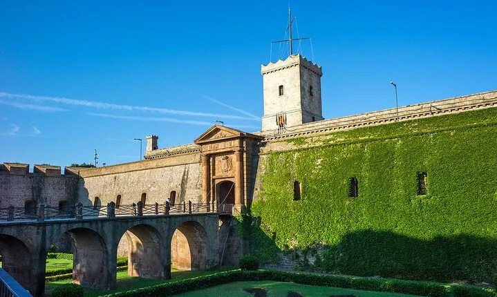 Montjuic Castle Admission Ticket in Barcelona